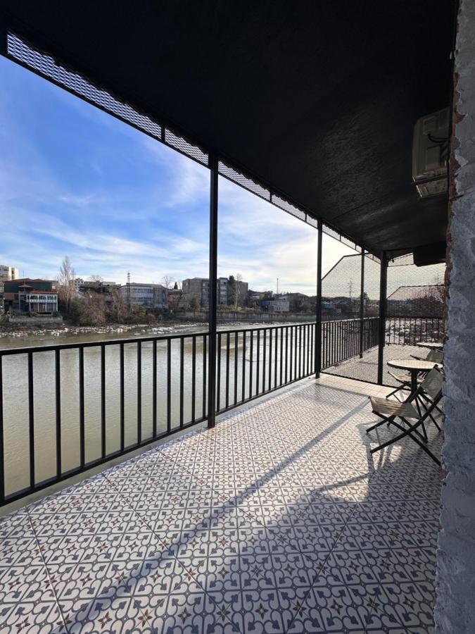Apartment Riverside Kutaisi Exteriör bild